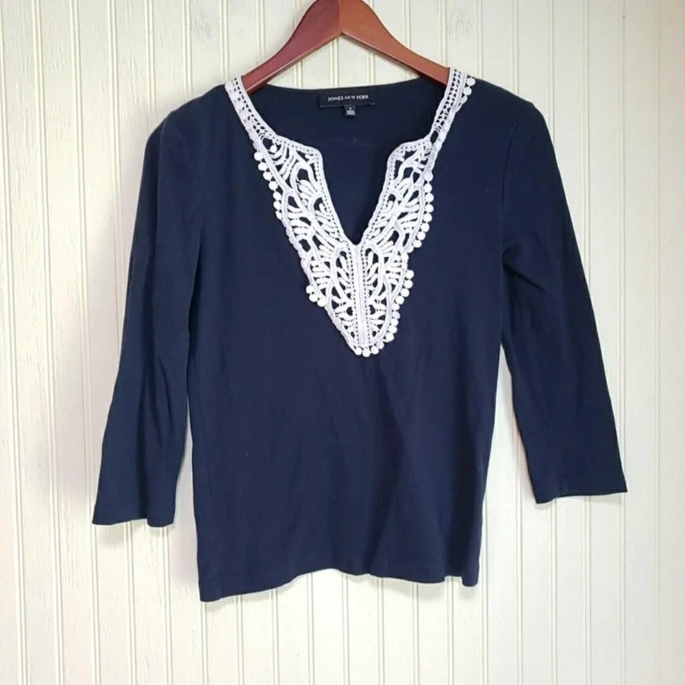 Jones New York Shirt Womens Small Blue V Neck 3/4 Sleeve Crochet Trim Jersey Top - Picture 2 of 7